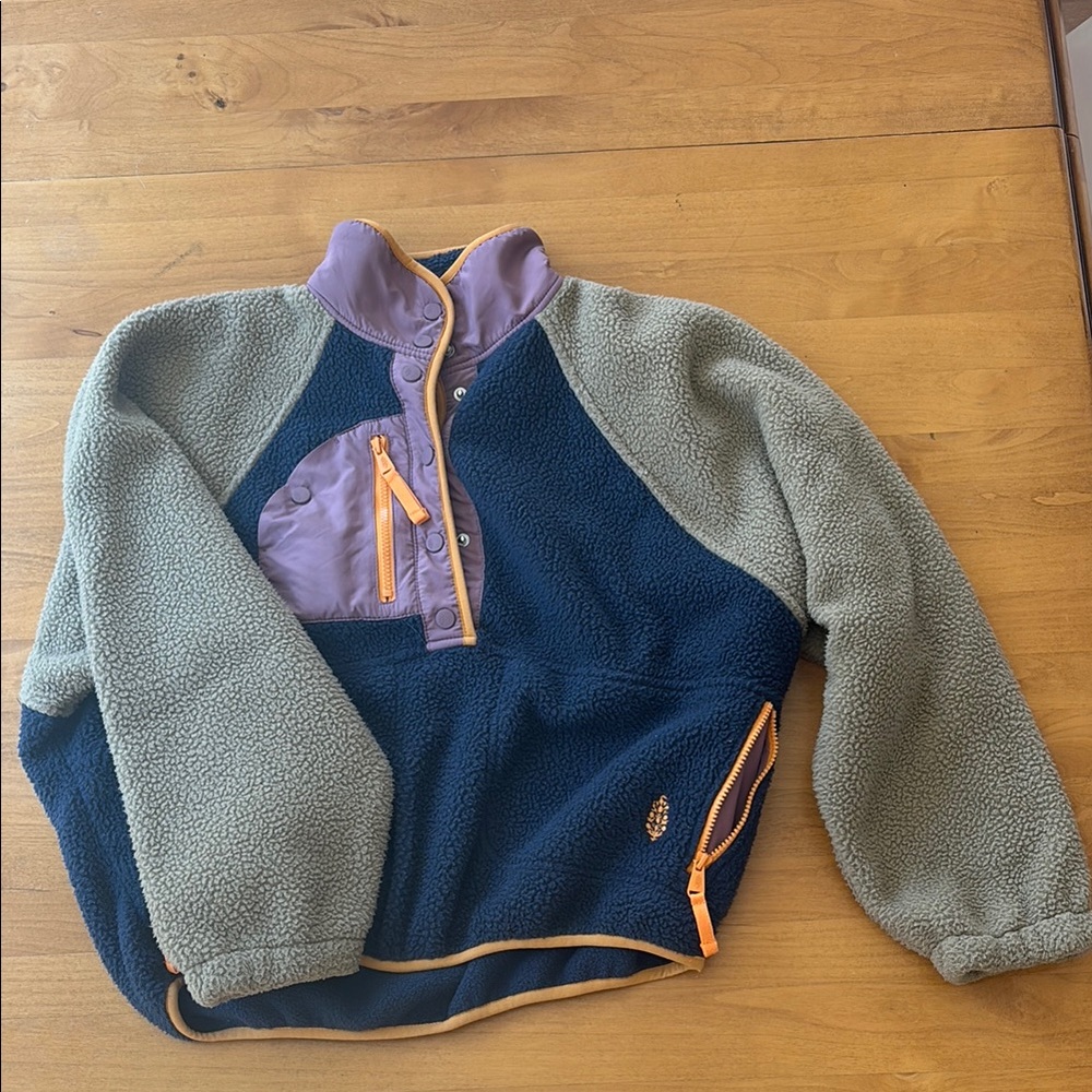 Free People Hit the Slopes Colorblock Pullover — size medium